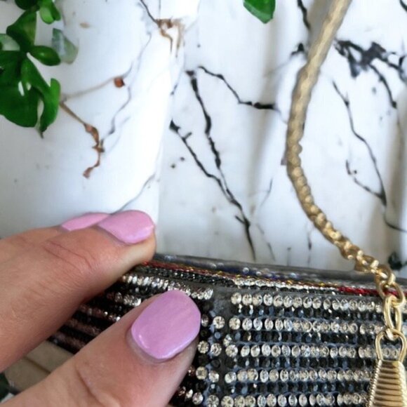 Women's NWOT Retro Radio Shape Crossbody Shoulder Chain Bag Rhinestone Metal - Picture 8 of 14